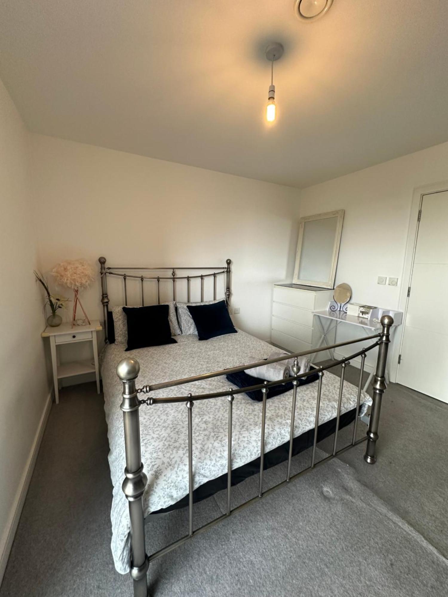 Luxury 3 Bedroom Flat In Stratford, London Bagian luar foto