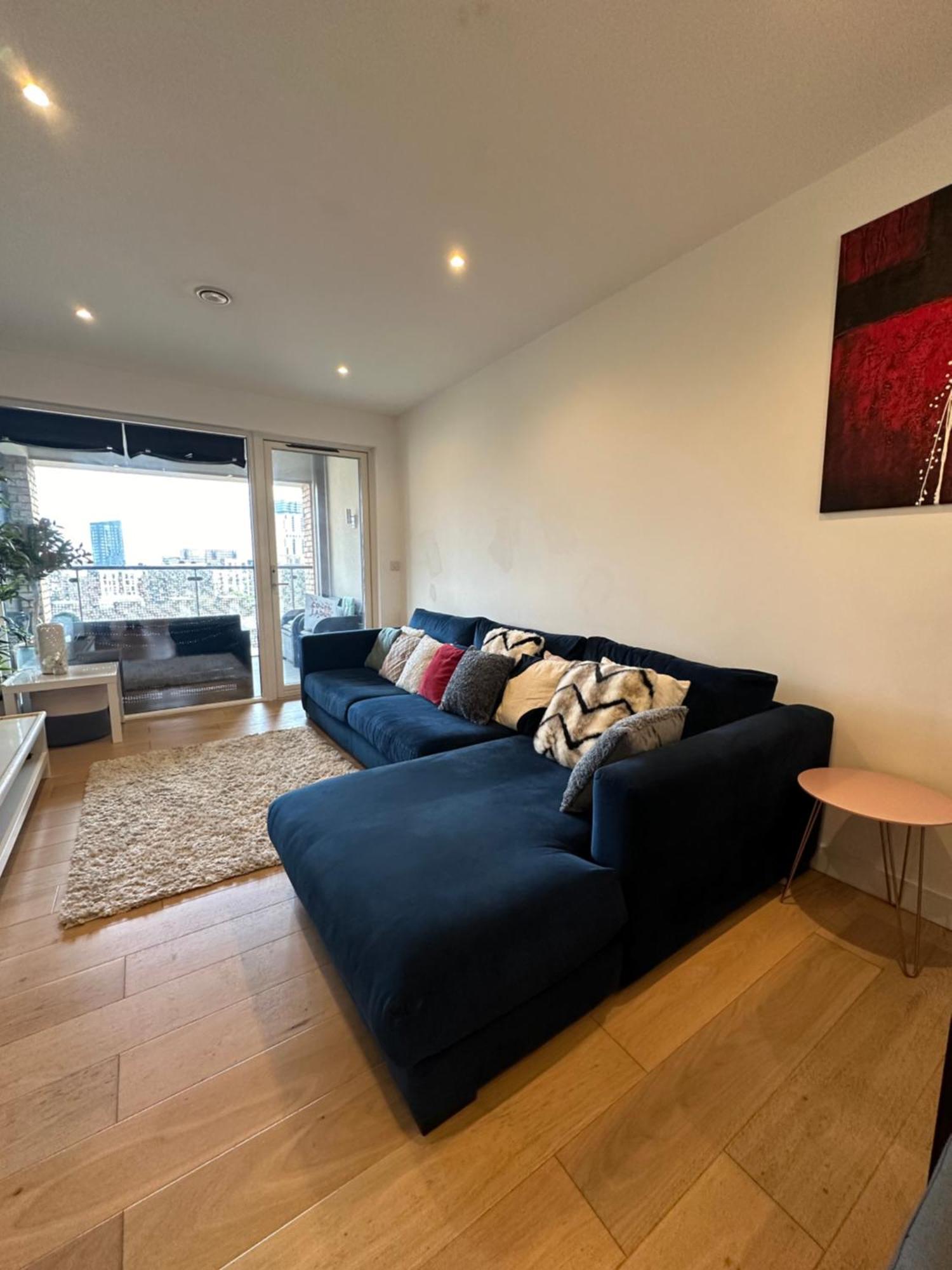 Luxury 3 Bedroom Flat In Stratford, London Bagian luar foto