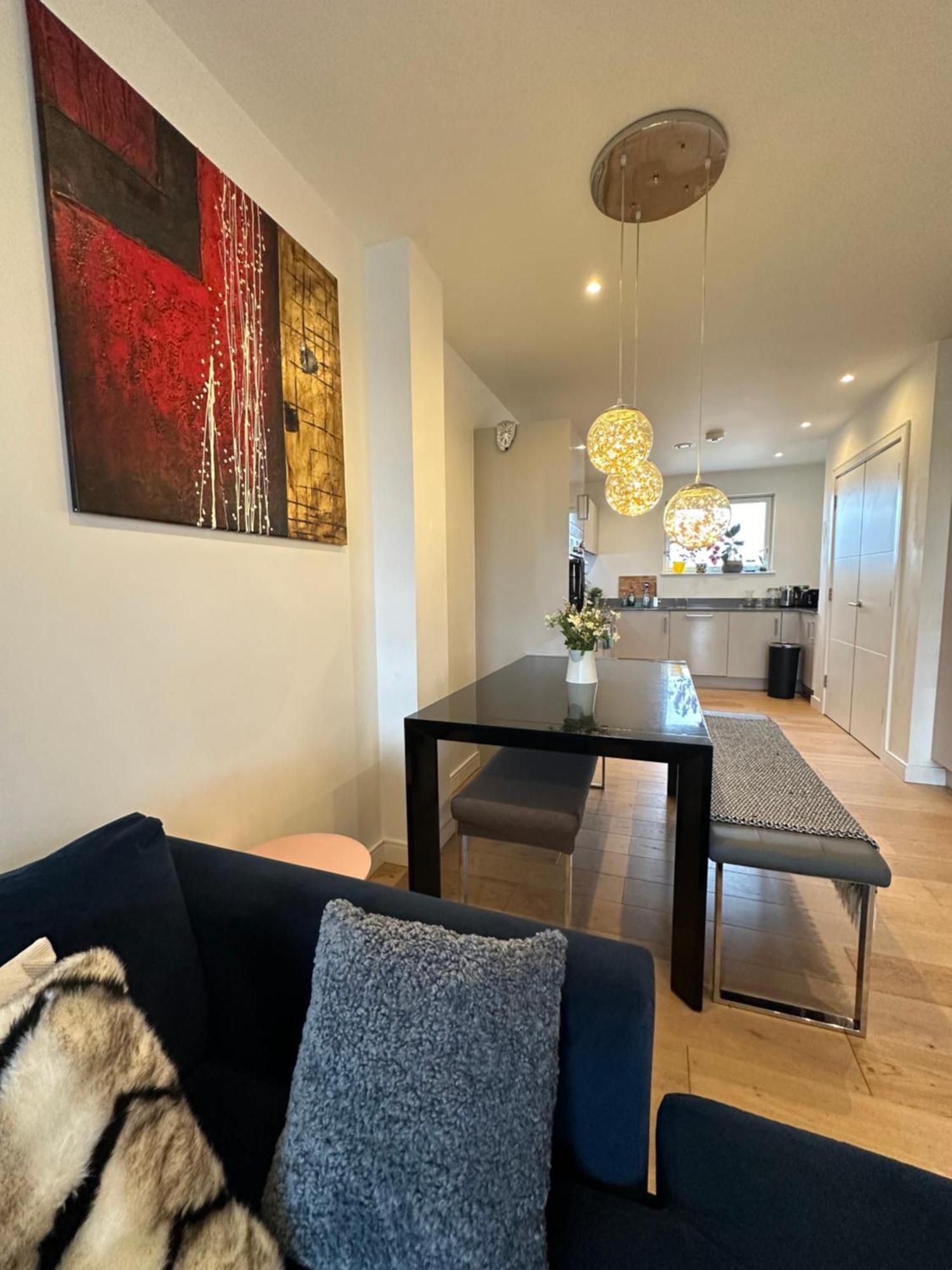 Luxury 3 Bedroom Flat In Stratford, London Bagian luar foto