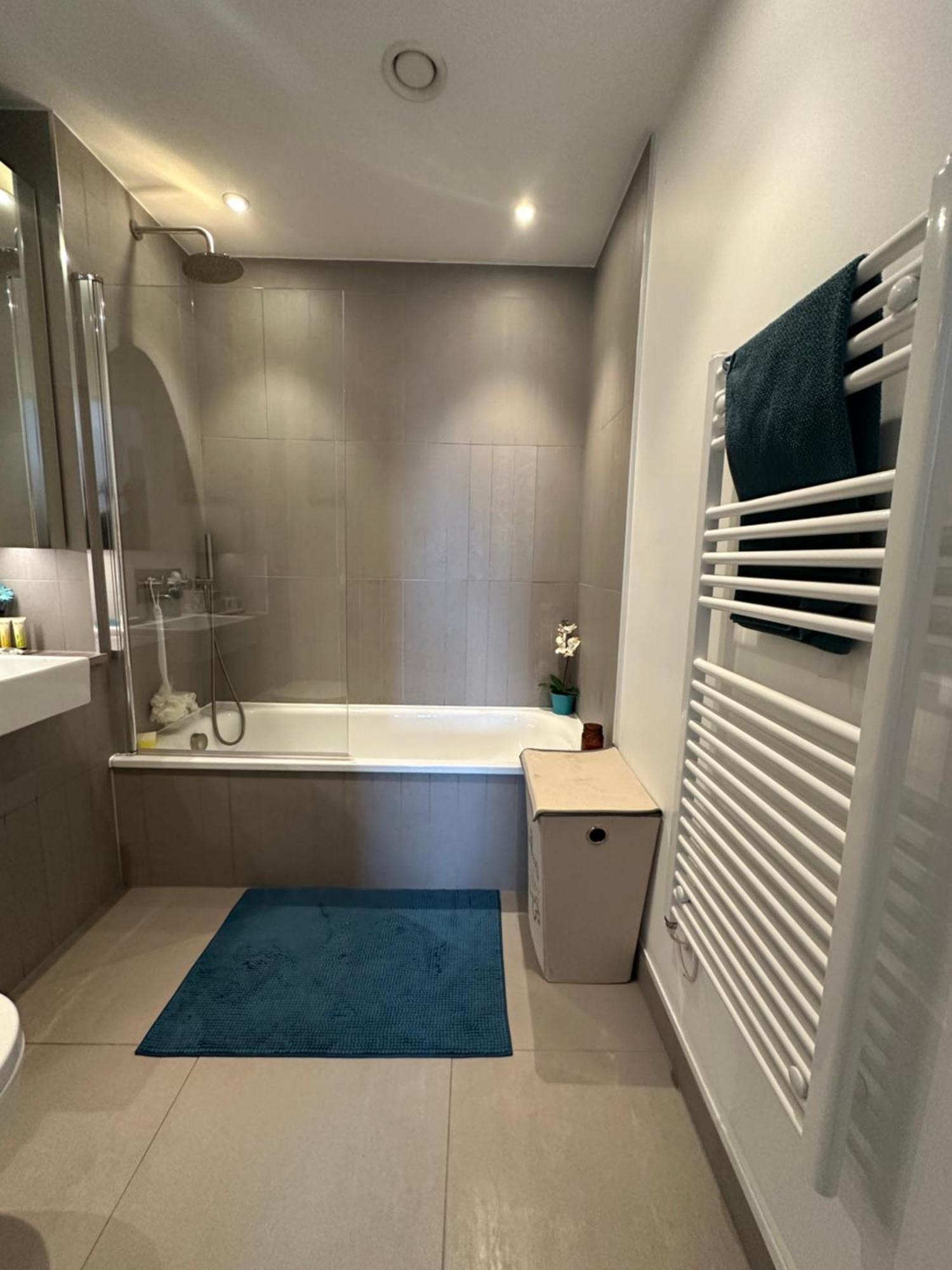 Luxury 3 Bedroom Flat In Stratford, London Bagian luar foto