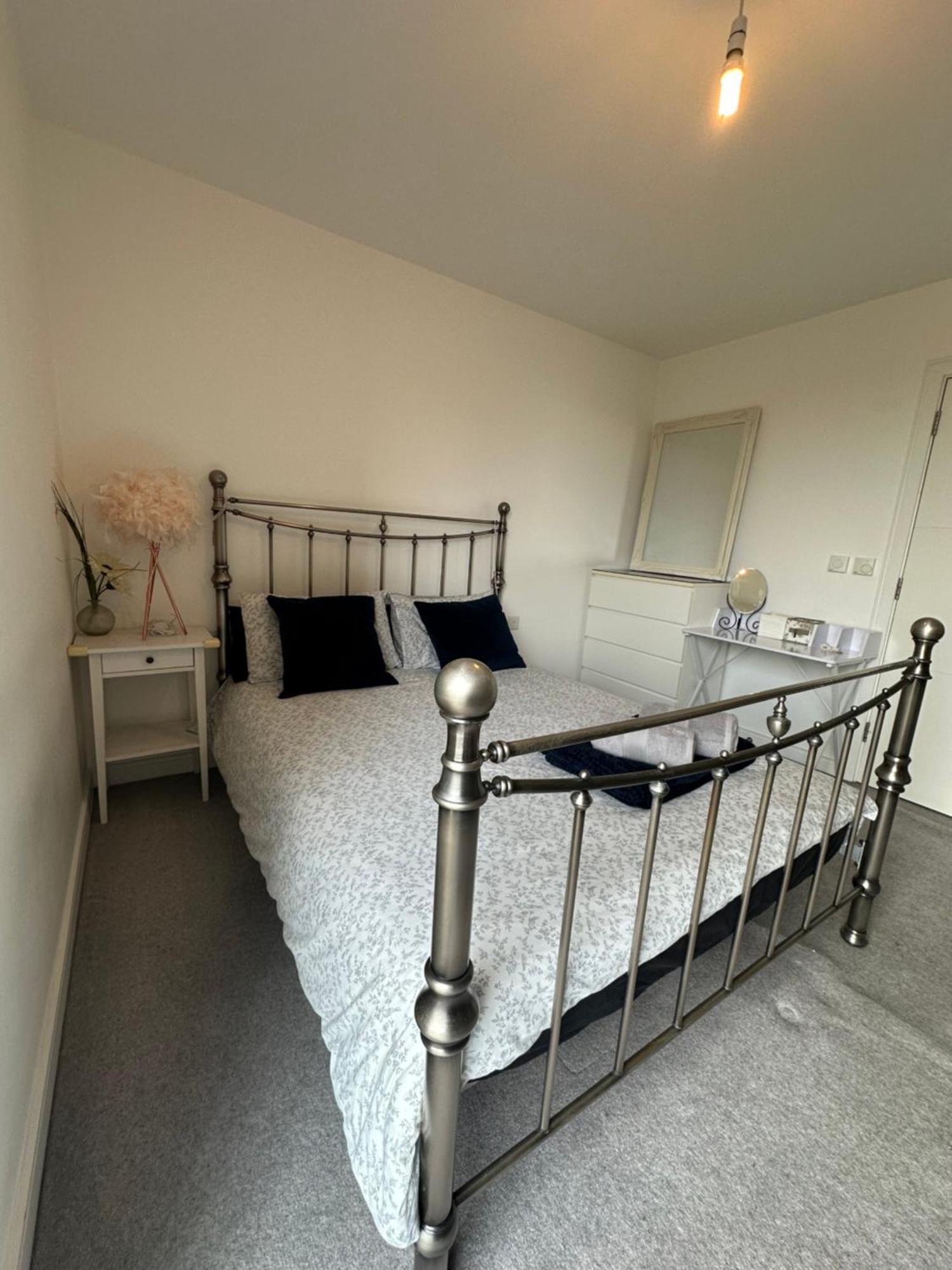 Luxury 3 Bedroom Flat In Stratford, London Bagian luar foto