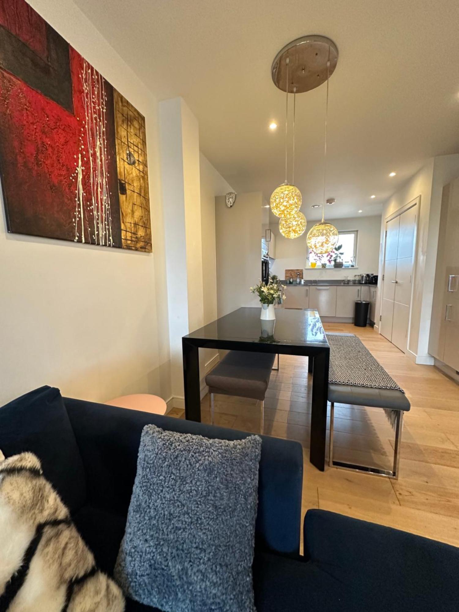 Luxury 3 Bedroom Flat In Stratford, London Bagian luar foto