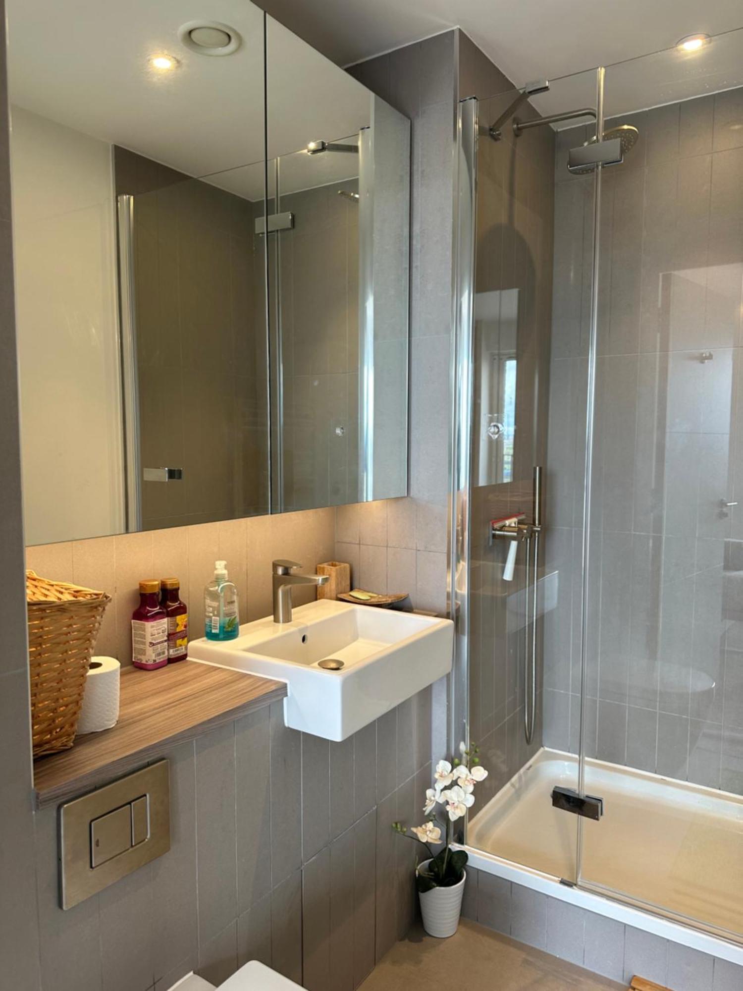 Luxury 3 Bedroom Flat In Stratford, London Bagian luar foto