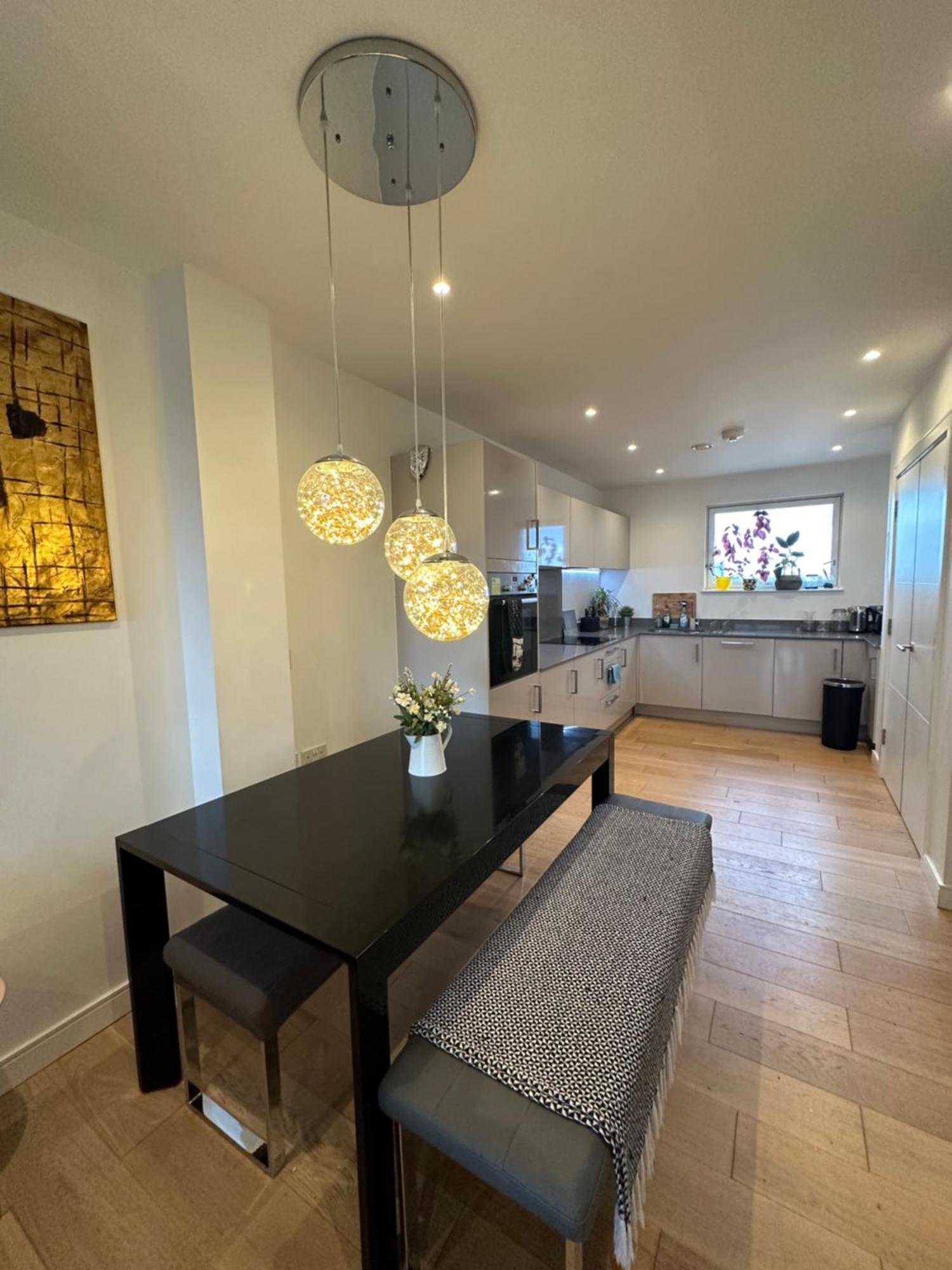 Luxury 3 Bedroom Flat In Stratford, London Bagian luar foto