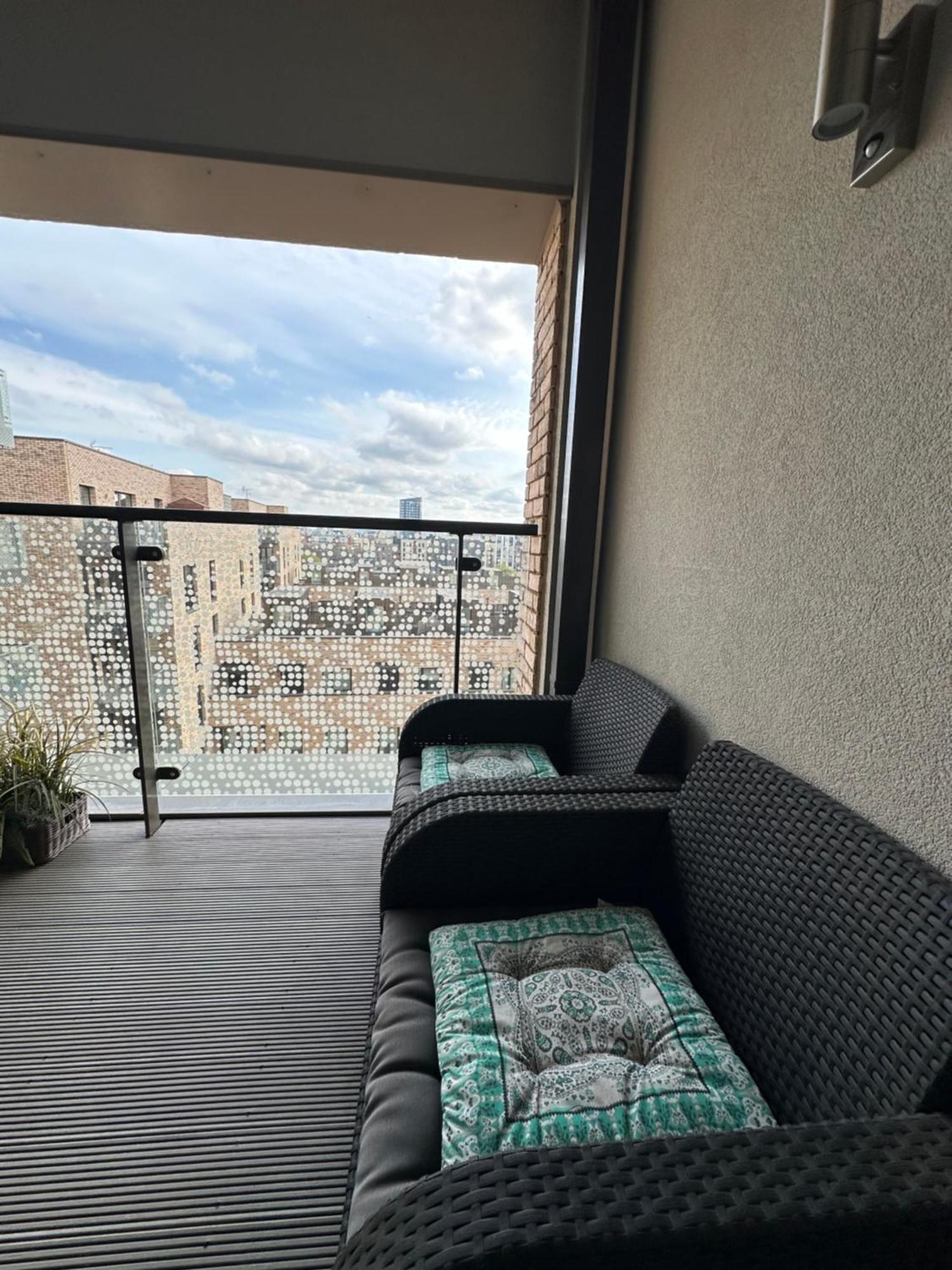 Luxury 3 Bedroom Flat In Stratford, London Bagian luar foto